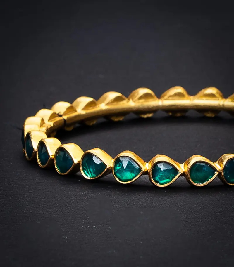 Traditional South Indian Green Bangle - Master